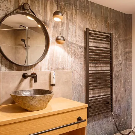 By Alps Apartment Fiss