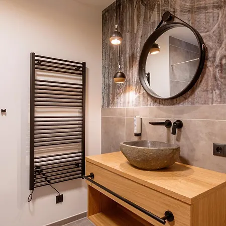 By Alps Apartment