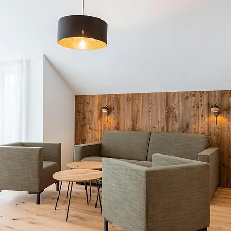 By Alps Appartement Fiss